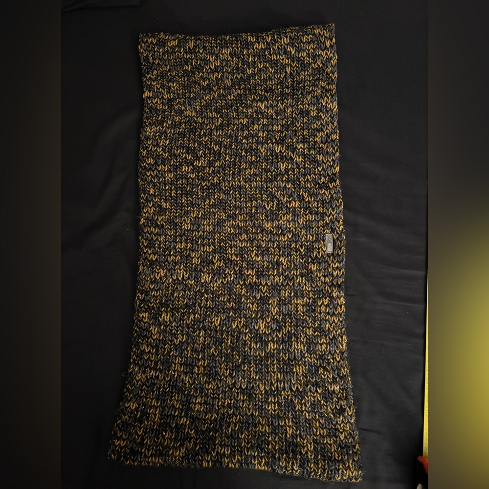 Roxy Chunky Knit Infinity Scarf in Black, Mustard Gold, and Silver accents. EUC.